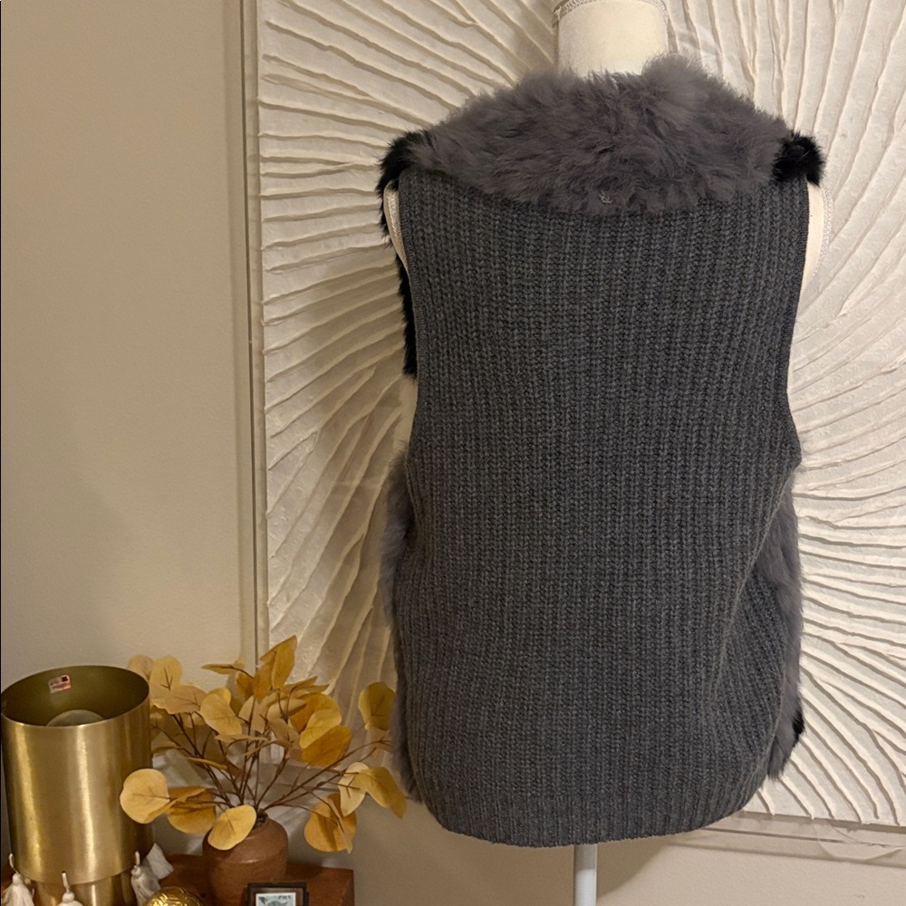 100% Rabbit Fur & Cashmere Bloomingdale’s Top/Vest - Picture 11 of 13